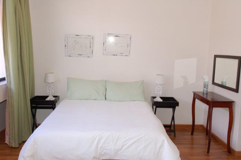 To Let 0 Bedroom Property for Rent in Oranjezicht Western Cape